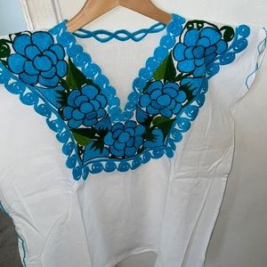 Ropa Artesanía Oaxaqueña/ Oaxacan Traditional Top